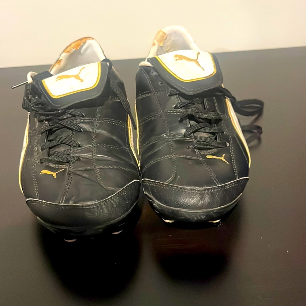 PUMA Soccer Cleats 9.5